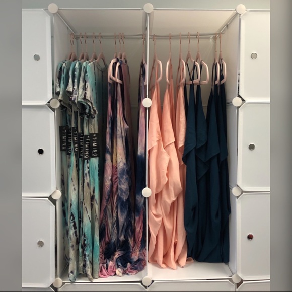 Welcome to my Closet - Picture 4 of 4